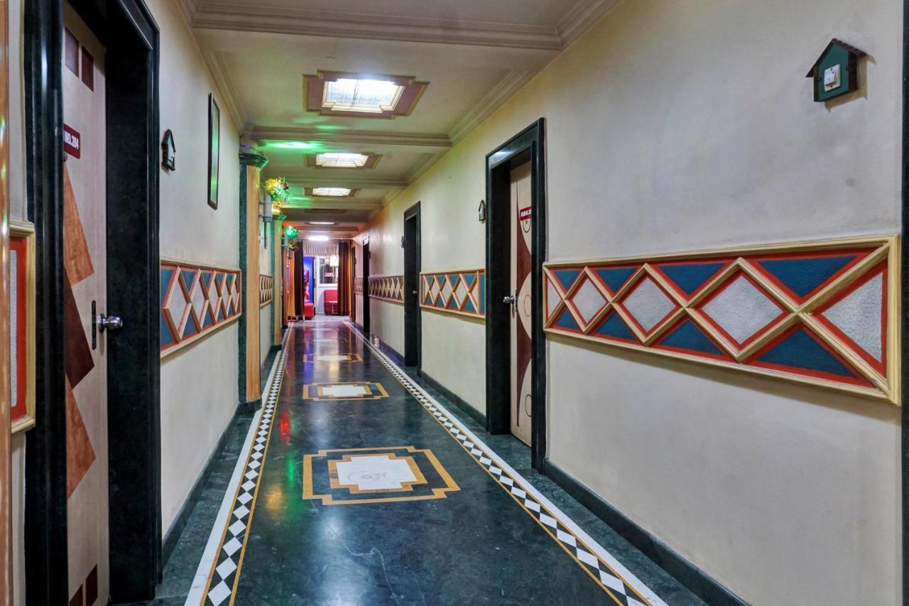 Collection O Shiv Inn Пуне Екстер'єр фото