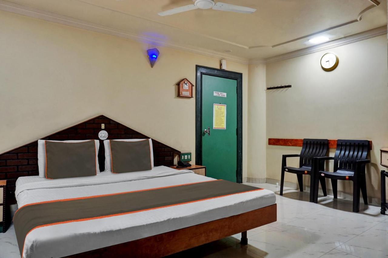 Collection O Shiv Inn Пуне Екстер'єр фото